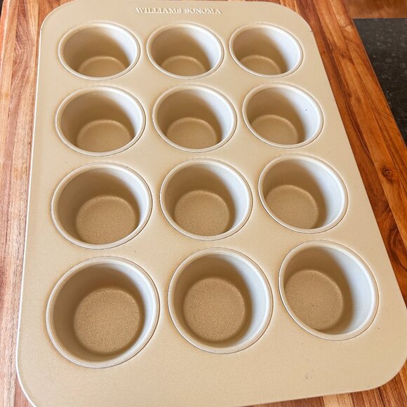 Williams Sonoma Goldtouch Pro Nonstick Muffin Pan, 12-Well - Picture 1 of 3